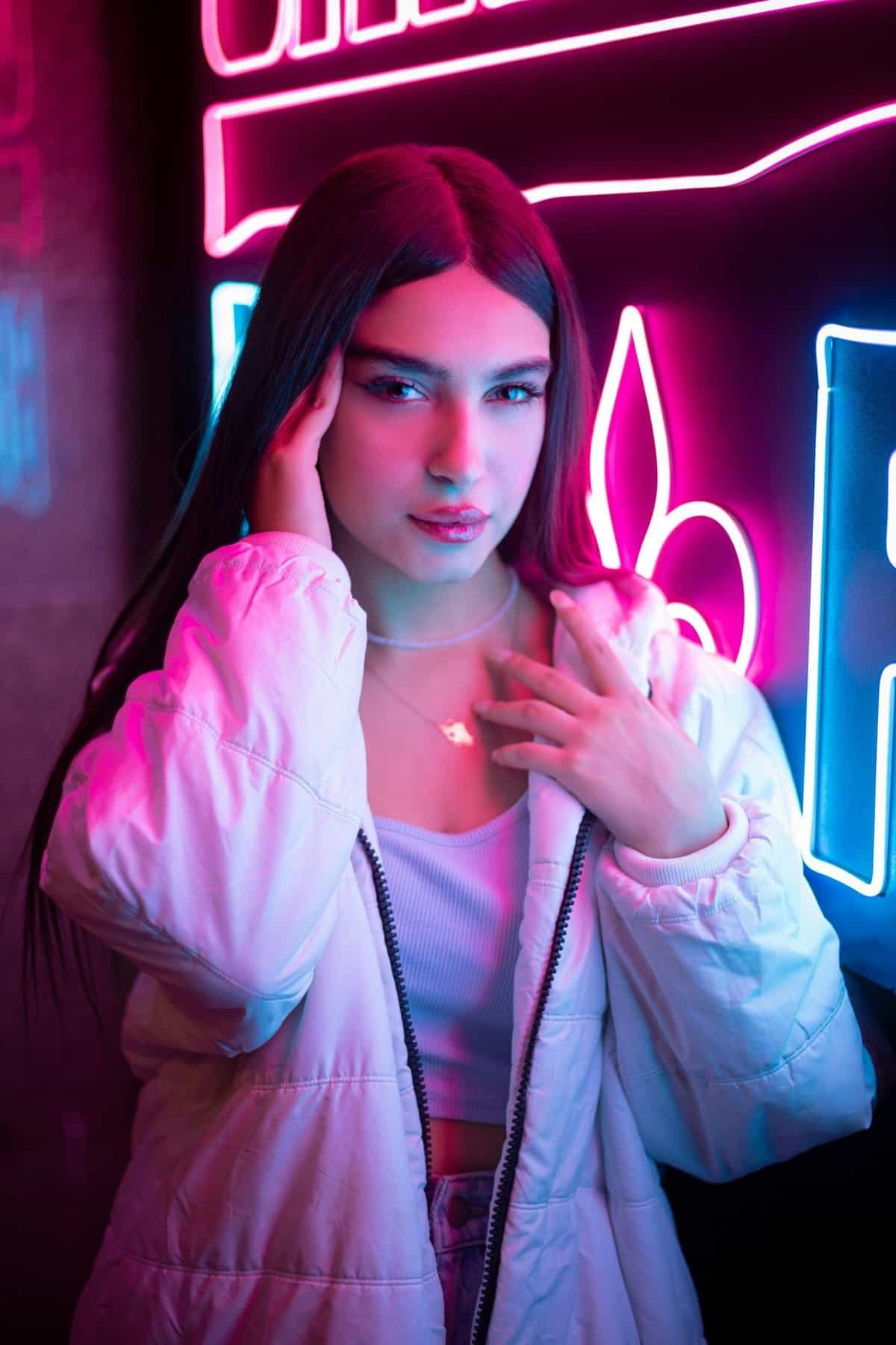 Selena Gomez Shares Rare Look at Her Natural Curls in Makeup-Free Selfie