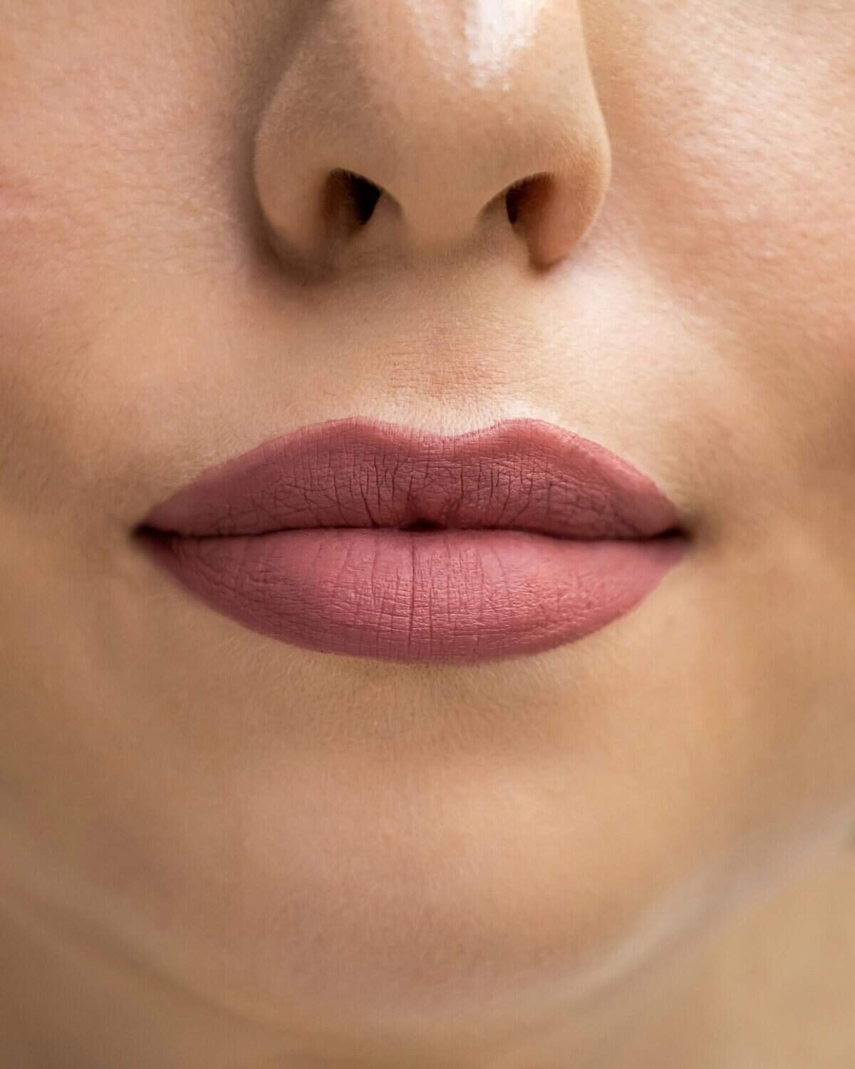 15 Great Lip Oils to Add to Your Beauty Bag 15 Great Lip Oils to Add to Your Beauty Bag