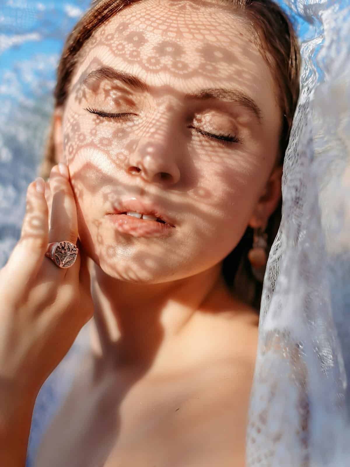 How To Apply False Eyelashes For A Bridal Look.