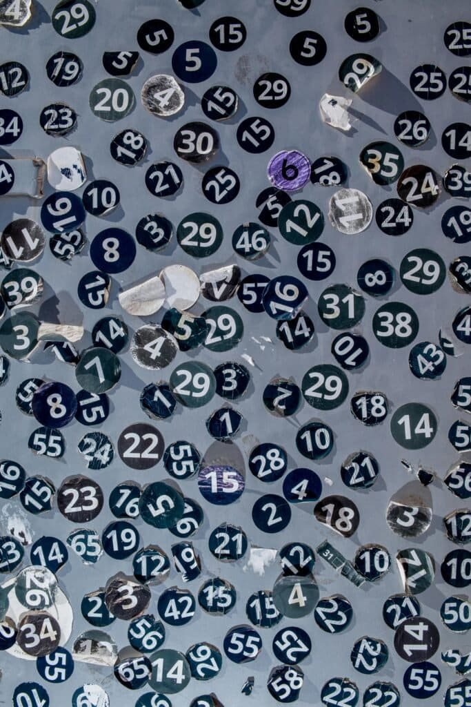 Amanda Seyfried Reveals Her Top 3 Makeup Products—And Early ’00s Beauty Obsession